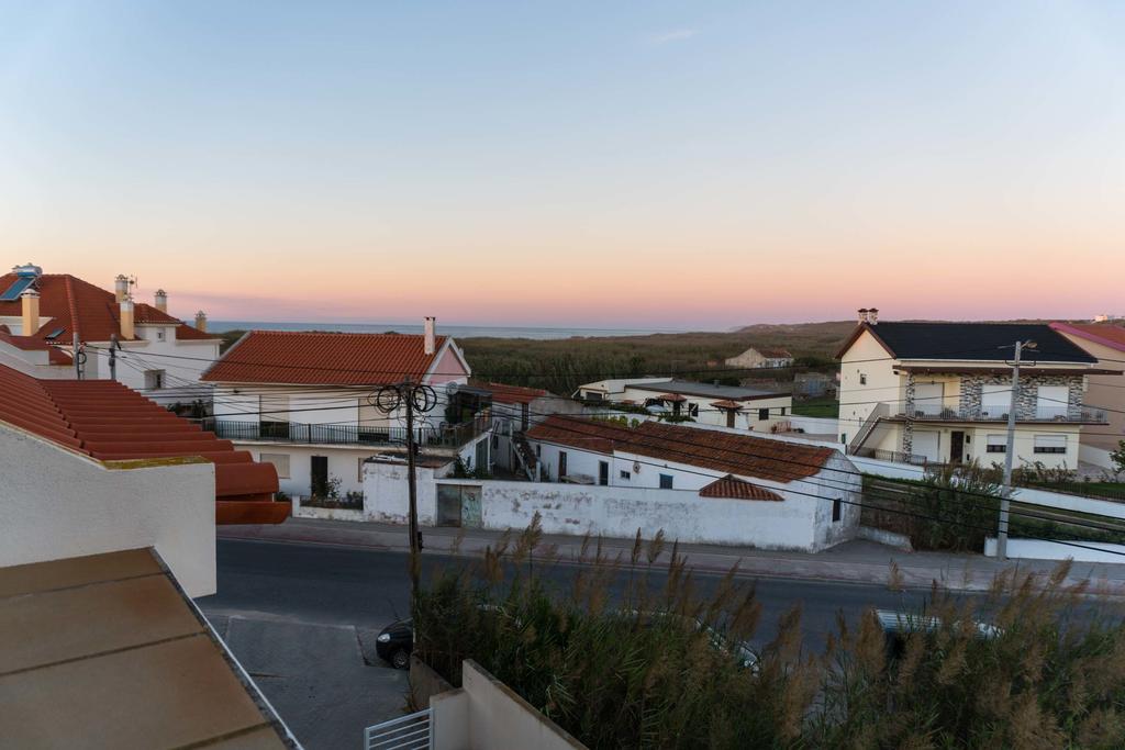 Apartments Baleal: Balconies And Pool Феррел Экстерьер фото