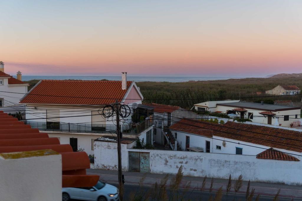 Apartments Baleal: Balconies And Pool Феррел Экстерьер фото