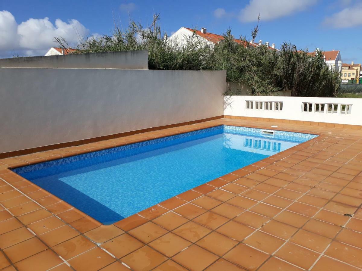 Apartments Baleal: Balconies And Pool Феррел Экстерьер фото